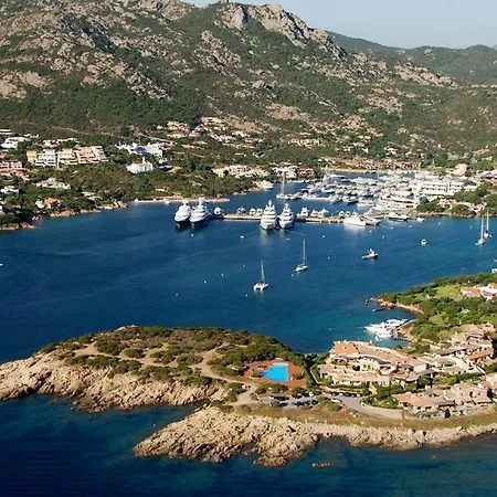 I Delfini Di Cala Del Faro