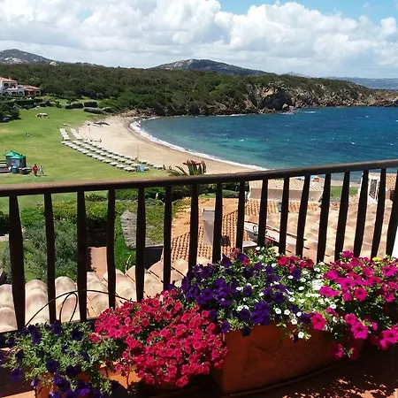 شقة Elegante Vista Mare I Delfini Di Cala Del Faro Cala Granu *