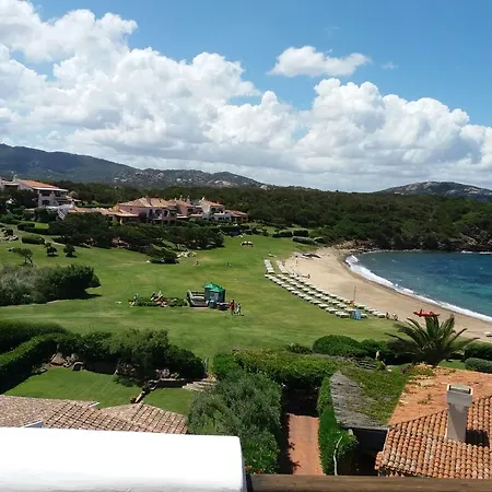 I Delfini Di Cala Del Faro