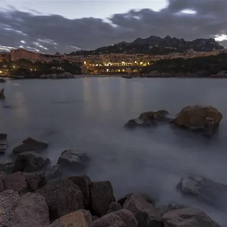 I Delfini Di Cala Del Faro *