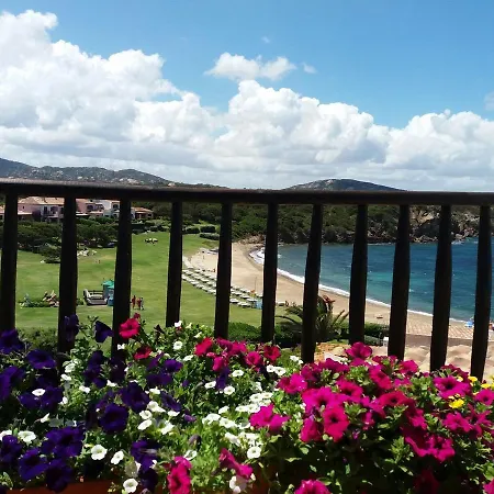 アパート Elegante Vista Mare I Delfini Di Cala Del Faro Cala Granu *